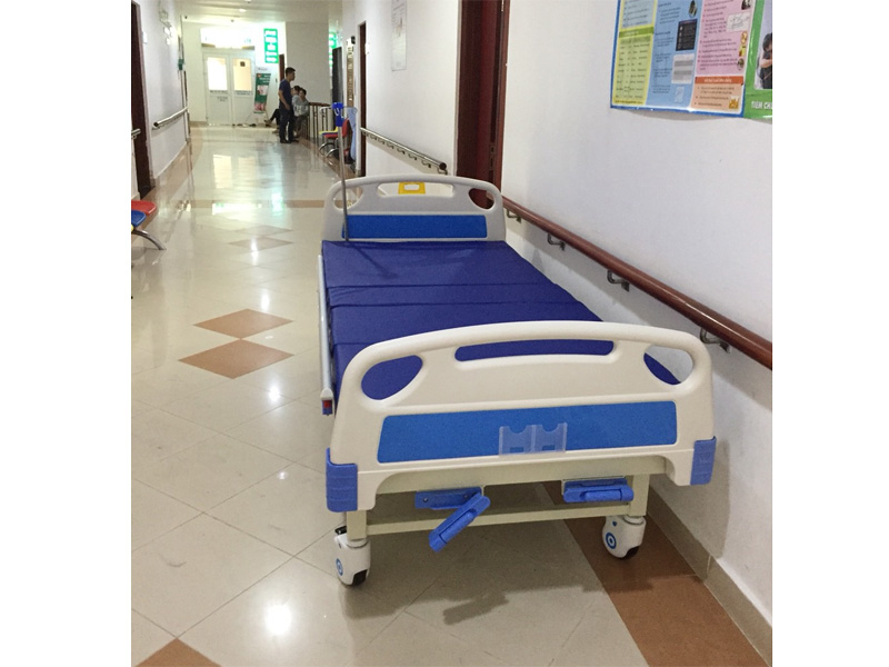 Giường bệnh nhân 2 tay quay Tajermy DP-M16