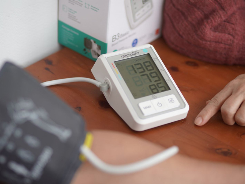 Máy đo huyết áp bắp tay tự động Microlife B3 Basic