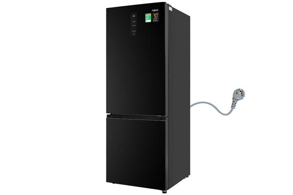 Tủ lạnh Aqua Inverter 324 lít AQR-B388MA (FB)