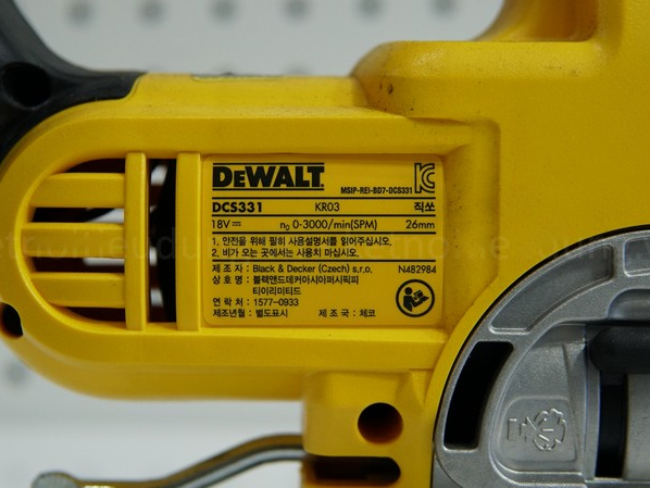 Thân máy cưa lọng dùng pin Dewalt DCS331N (chưa pin sạc)