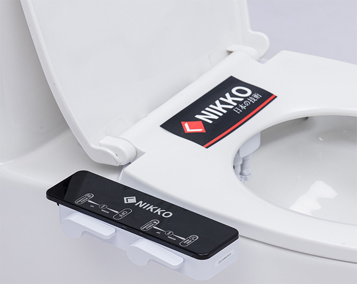 Vòi rửa vệ sinh 2 đầu phun Nikko P6835 (lạnh)