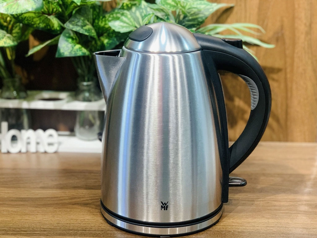 Ấm siêu tốc WMF Stelio kettle 1.7 lít, 2.400W