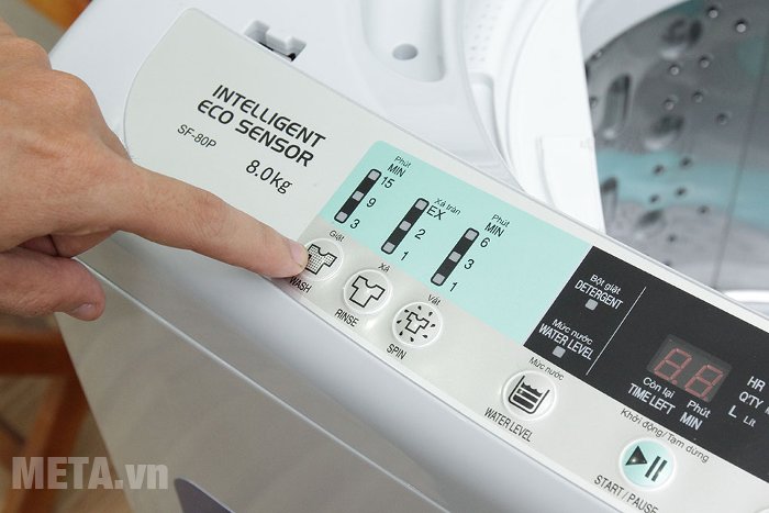 Máy giặt cửa trên 8kg Hitachi SF- 80P có bảng điều khiển dễ sử dụng
