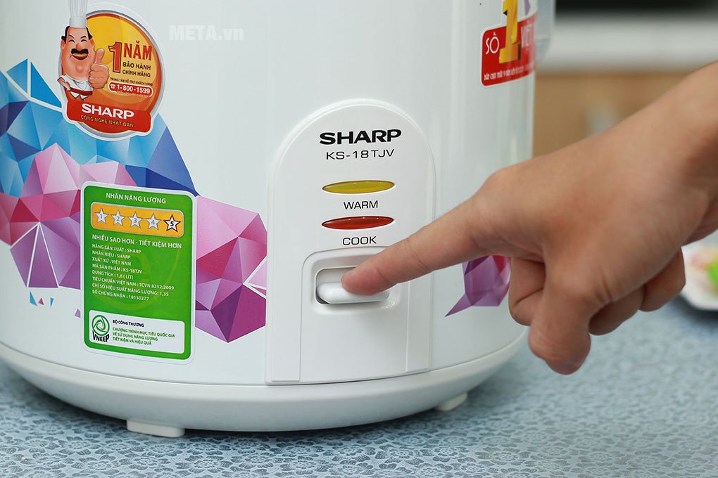Nồi cơm điện nắp gài Sharp KS-18TJV 1.8 lít dễ sử dụng với nút gạt Nồi cơm điện nắp gài Sharp KS-18TJV 1.8 lít dễ sử dụng với nút gạt