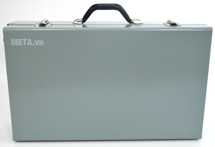 Máy đục bê tông Kainuo 8423 với thiết kế mũi khoan cứng, nhọn.