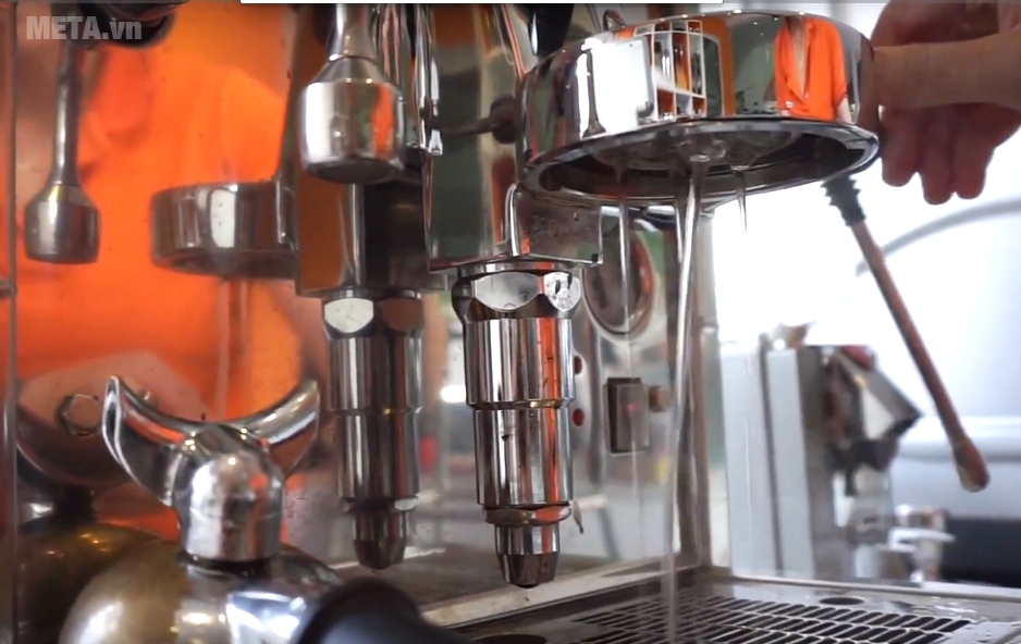 Tẩy cặn máy pha cafe