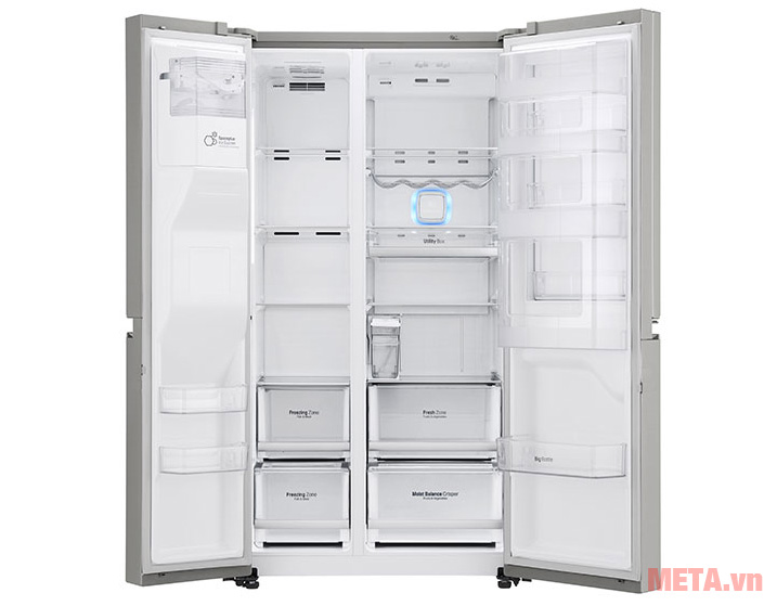 Tủ lạnh LG GR-P247JS với 4 cánh tủ tiện ích hơn
