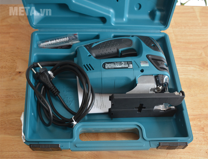 Máy cưa lọng Makita 4350CT vận hành với công suất 720W Máy cưa lọng cầm tay