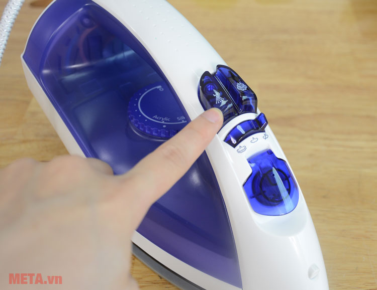 Công tắc phun sương giúp là ủi nhanh chóng