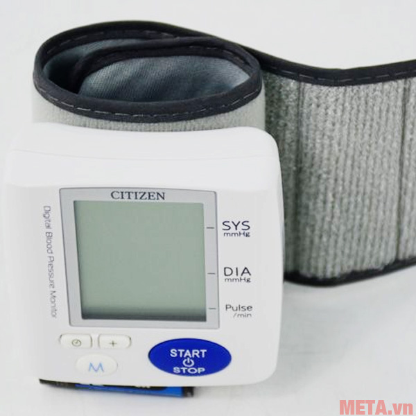 Máy đo huyết áp điện tử cổ tay CH-617