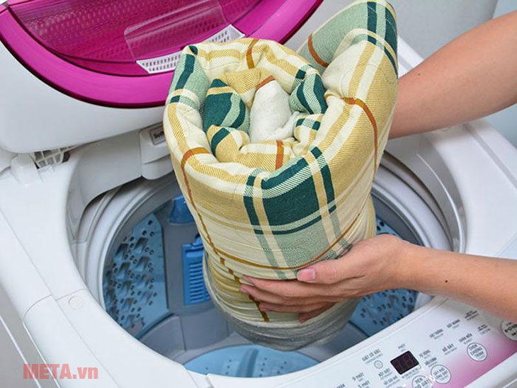 Nên mua máy giặt cửa trên hay cửa trước?