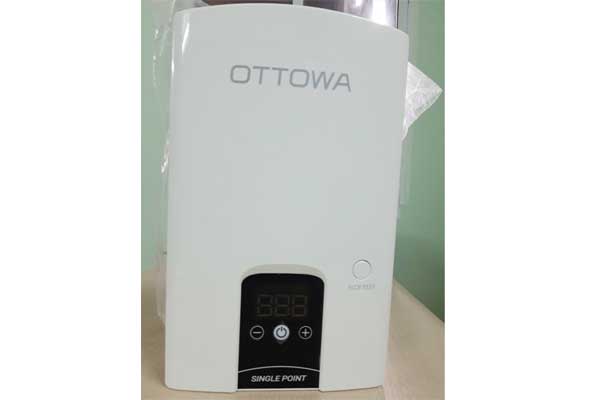 Máy nước nóng trực tiếp OTTOWA TE4502 (Không có bơm trợ lực)
