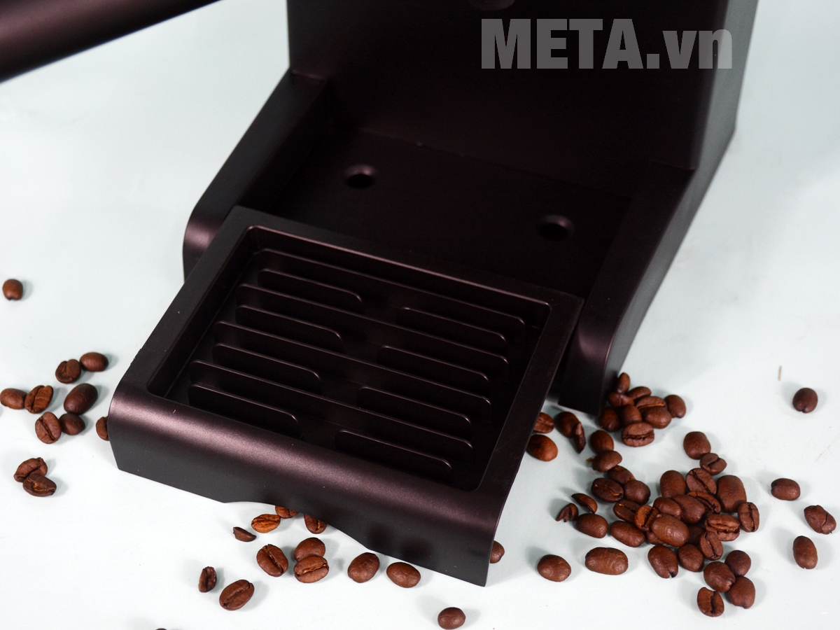 Hệ thống chống nhỏ giọt tiện dụng của máy pha cà phê Tiross TS621