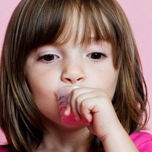 Cốm có vị Cola giúp bé dễ uống Cốm có vị Cola giúp bé dễ uống