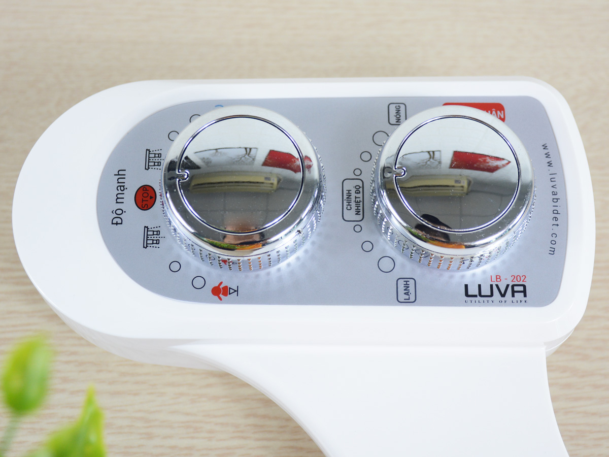 Vòi rửa vệ sinh thông minh LUVA Bidet LB202 dùng cho gia đình