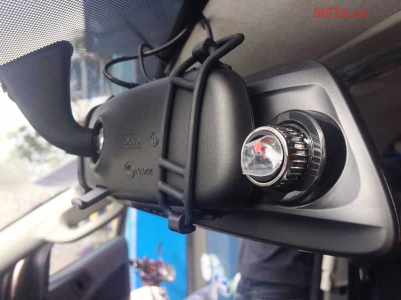 Camera trước ghi hình Full HD Camera trước của Vietmap G79