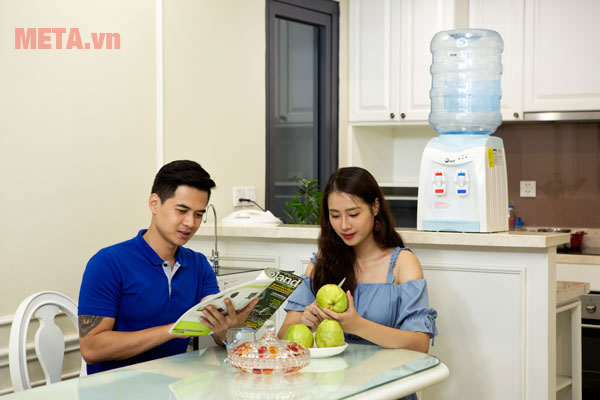 Cây nước nóng lạnh mini