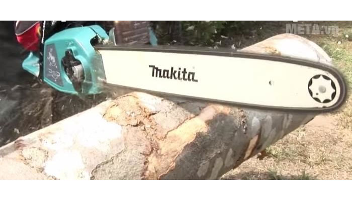 Máy cưa xích chạy xăng Makita EA3201S40B