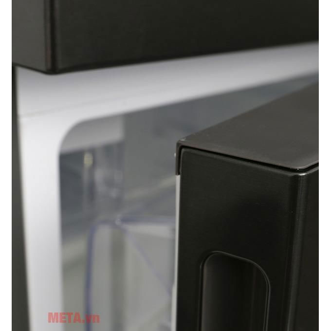 Tủ lạnh inverter Electrolux ETE5722BA 531 lít