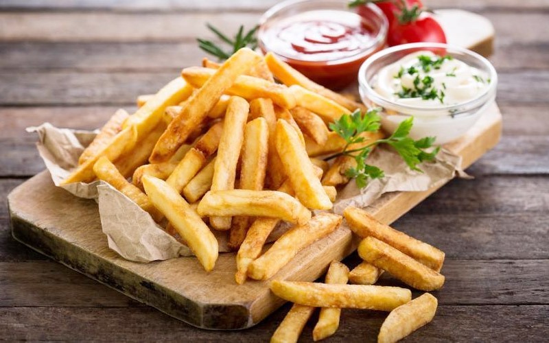 Khoai tây chiên - món ăn vặt dễ làm ai mà không mê