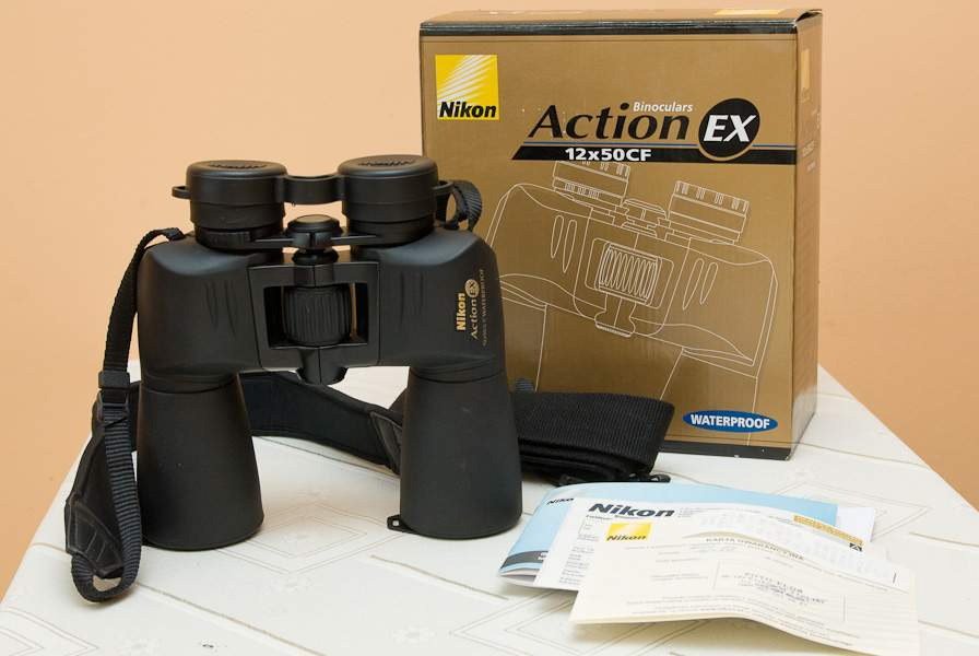 Ống nhòm Nikon Action EX 12X50 CF