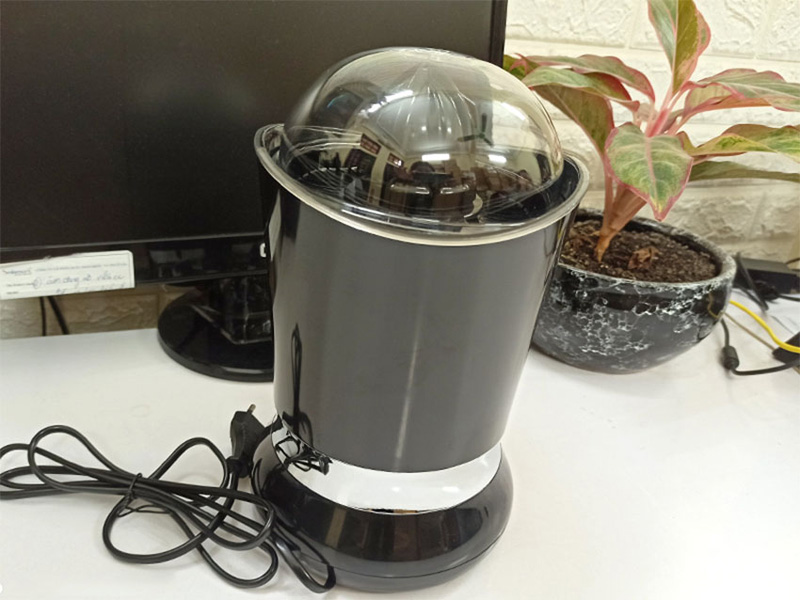 Công suất máy là 85W Sharp EJ-J850-BK