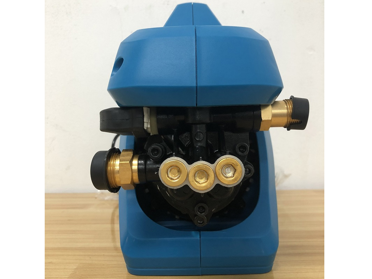 Vị trí lắp dây phun và dây hút nước Máy rửa xe Classic