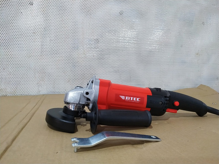 Máy mài góc BTEC BT1038