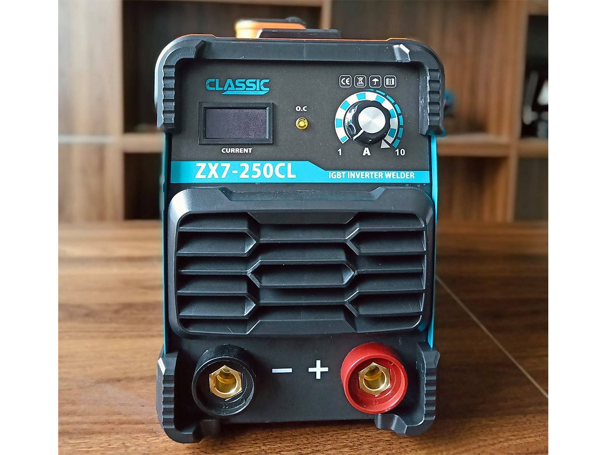 Máy có đèn OC báo quá dòng Máy hàn que