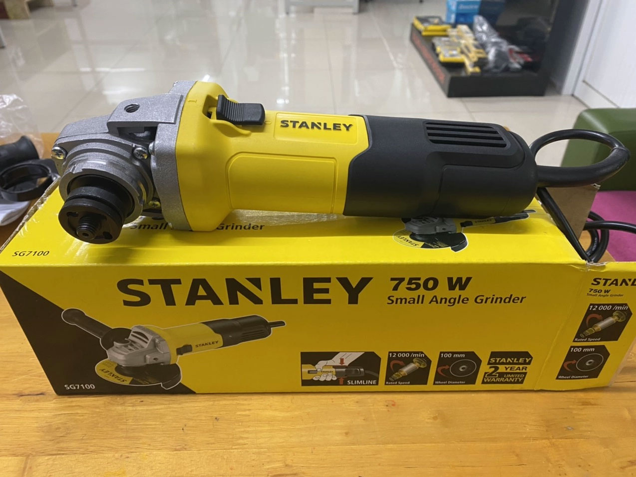  Stanley SG7100