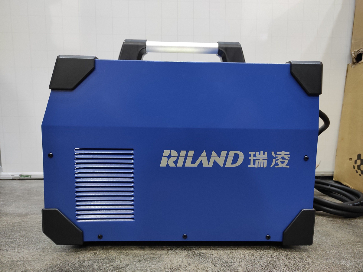 Máy hàn que điện tử Riland ARC 400D