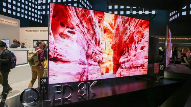 So sánh tivi TCL và Samsung về mẫu mã, thiết kế
