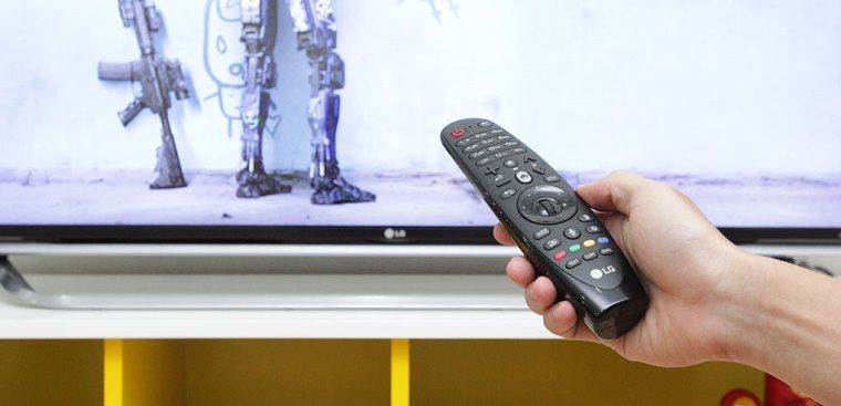 Lưu ý khi điều khiển tivi LG bị khóa, không nhận