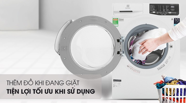 Máy giặt Electrolux EWF8024D3WB tích hợp tính năng thêm đồ vào máy tiện lợi