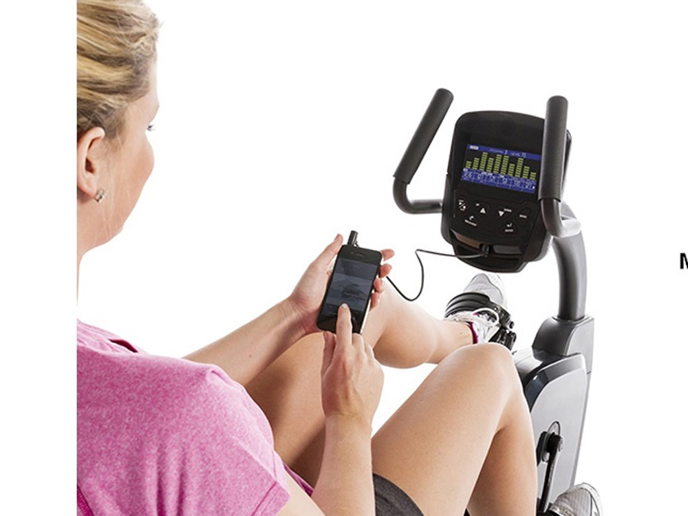 Hỗ trợ kết nối với nhiều thiết bị ngoại vi khác