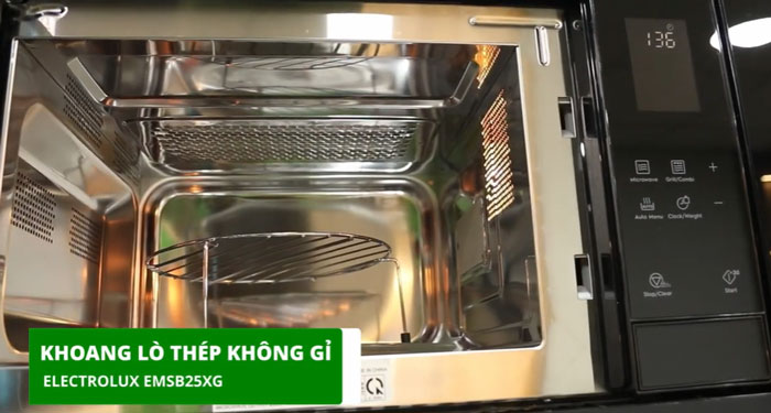 Electrolux EMSB25XG có khoang lò rộng