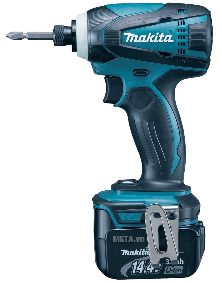 Máy bắt vít chạy pin Makita BTD134RFE bắt vít trên nhiều bề mặt vật liệu.