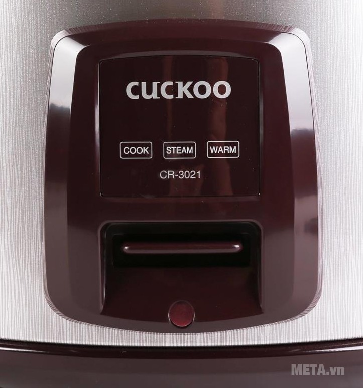 Nồi cơm điện Cuckoo CR-3021 - 5,4 lít với thiết kế màu đen.