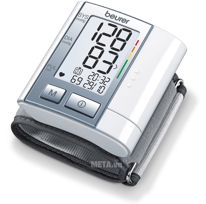 Máy đo huyết áp cổ tay Beurer BC40 có khả năng cảnh báo nhịp tim bất thường.