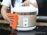 Mẹo vệ sinh nồi cơm điện đơn giản