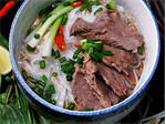 Cách nấu phở bò đơn giản tại nhà đảm bảo nước dùng ngọt trong như ngoài hàng