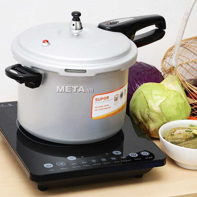 Nồi áp suất oxy hóa mềm bếp điện từ Supor YL223F10 - 6 lít nấu được trên nhiều loại bếp. Nồi áp suất oxy hóa mềm bếp điện từ Supor YL223F10 - 6 lít nấu được trên nhiều loại bếp.
