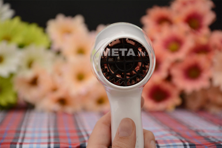 Đầu sấy tóc của máy sấy tóc Kangaroo KG615 