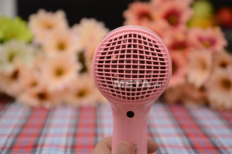 Nắp làm mát của máy sấy tóc Kangaroo KG615 