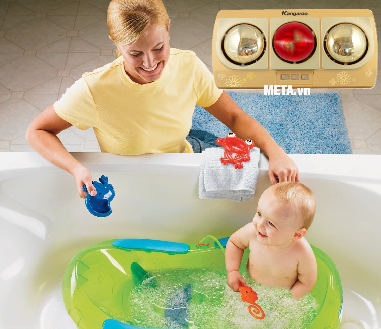 Đèn sưởi nhà tắm Kangaroo 3 bóng KG252B giúp bé tắm không bị cảm lạnh