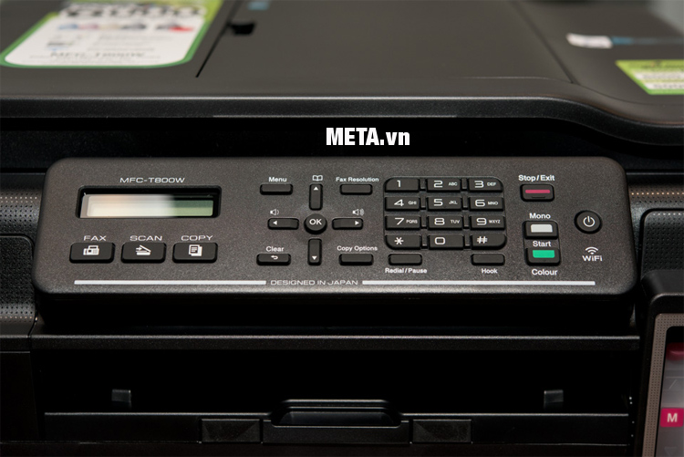 Máy in phun màu đa chắc năng Brother MFC-T800W với bảng điều khiển rõ ràng, dễ sử dụng.