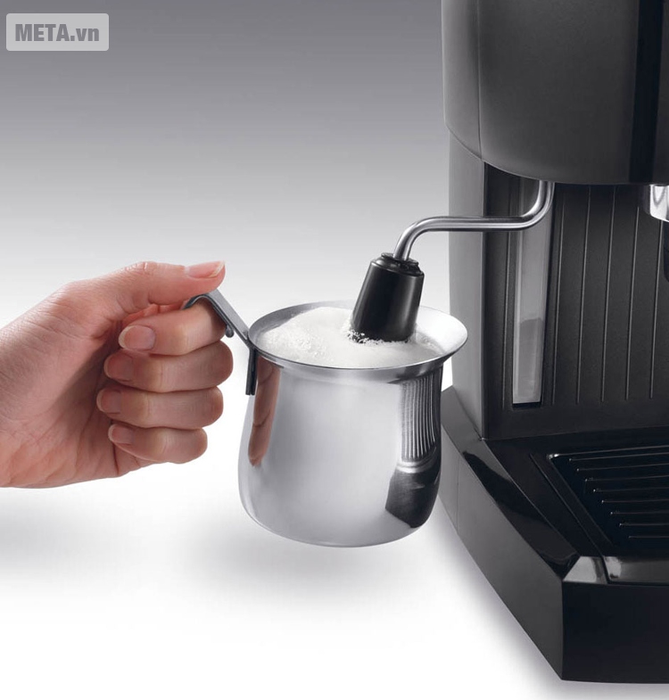 Vòi đánh sữa của máy pha cà phê Delonghi EC156.B