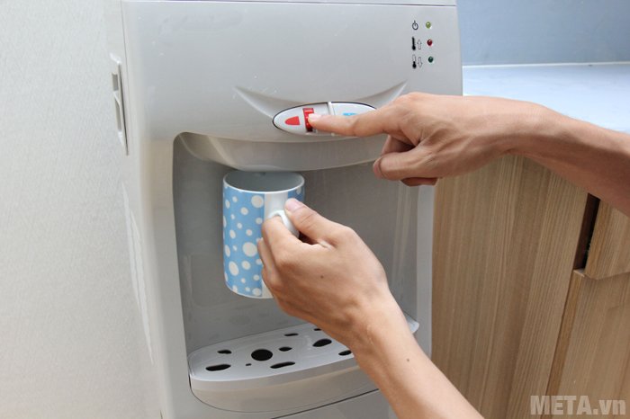 Cây nước nóng lạnh chính là giải pháp tốt cho bạn Cây nước nóng lạnh chính là giải pháp tốt cho bạn