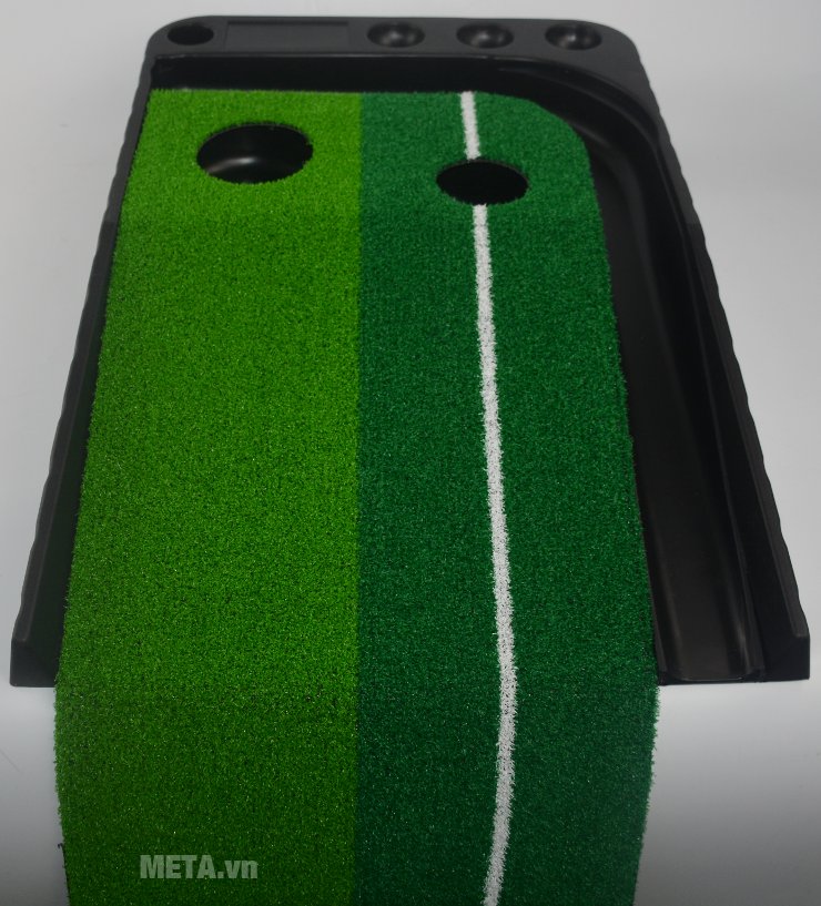 Bạn có thể luyện tập tại nhà với thảm tập golf Putting 2 Color. Bạn có thể luyện tập tại nhà với thảm tập golf Putting 2 Color.