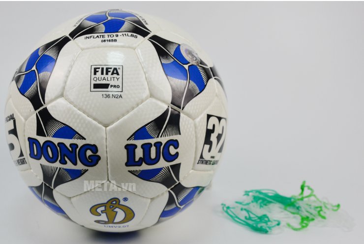 Bóng đá Fifa Approved Certificate UHV 2.07 có thiết kế đẹp mắt Bóng đá Fifa Approved Certificate UHV 2.07 có thiết kế đẹp mắt